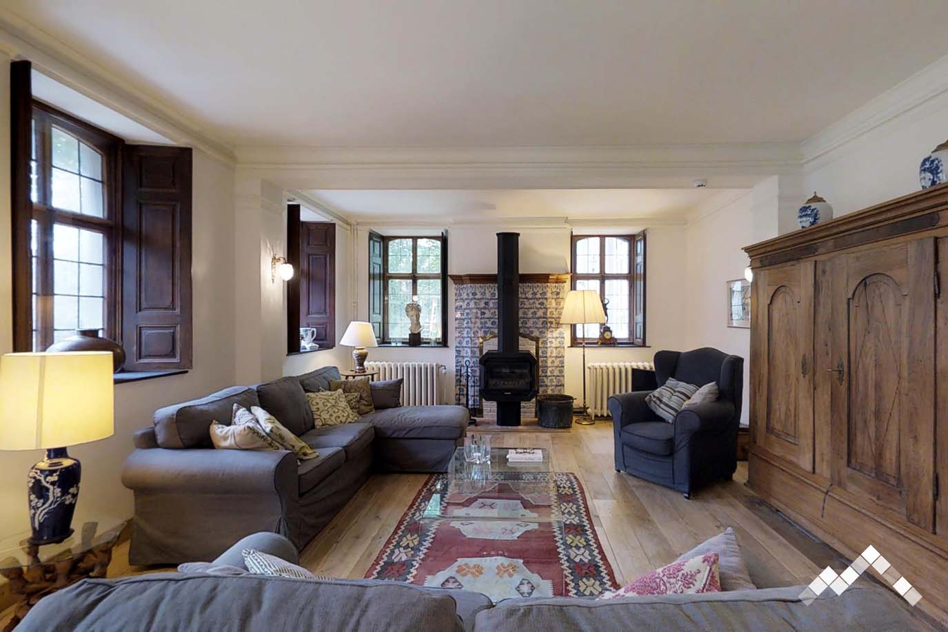 LE RELAIS -21