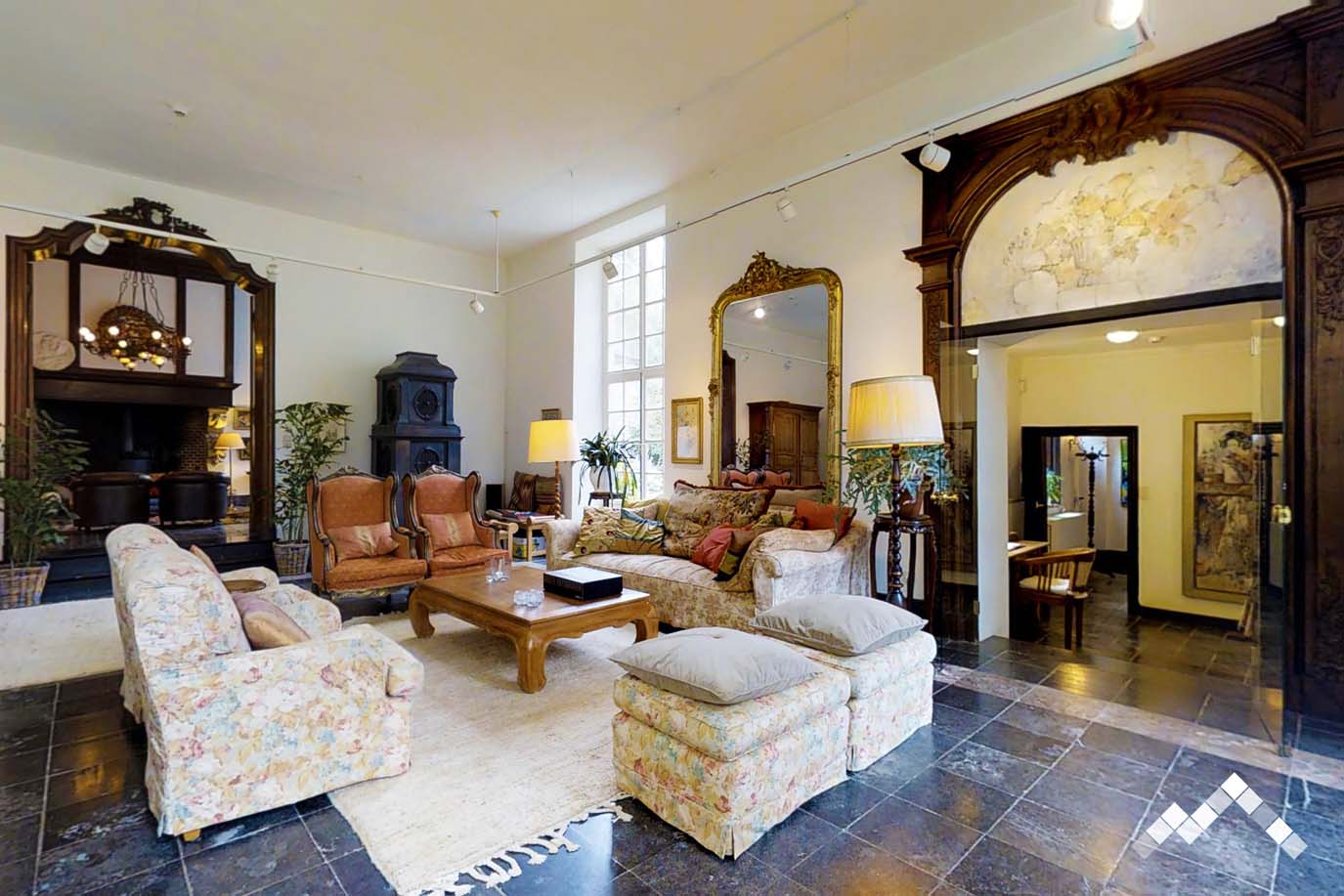 LE RELAIS -24
