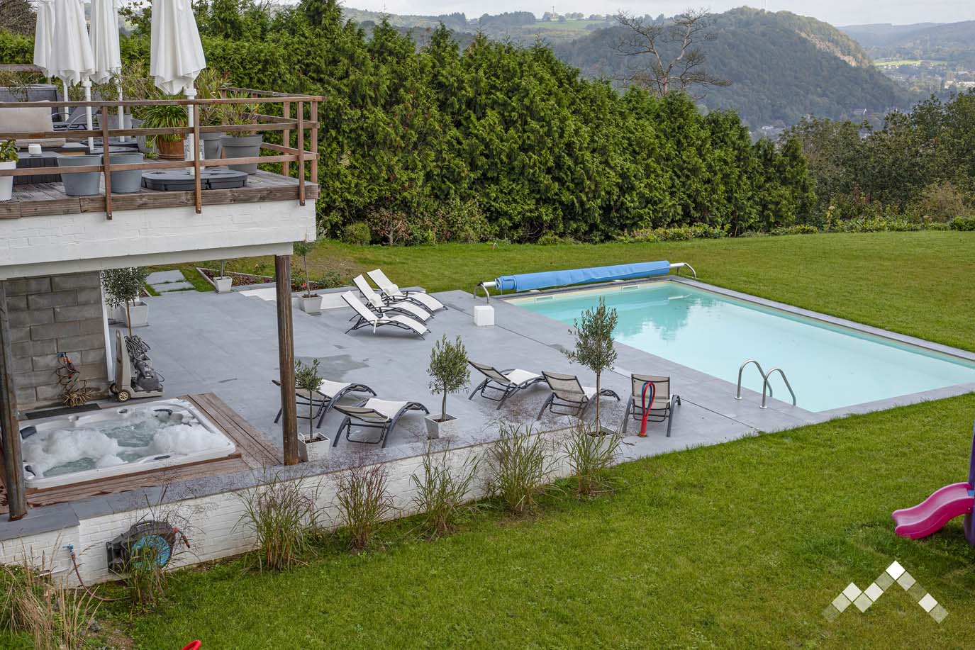 LE JARDIN D'EN HAUT-45